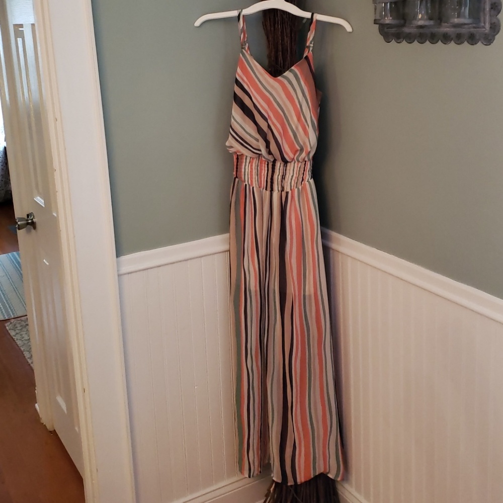 Light flowy spring summer dress.
